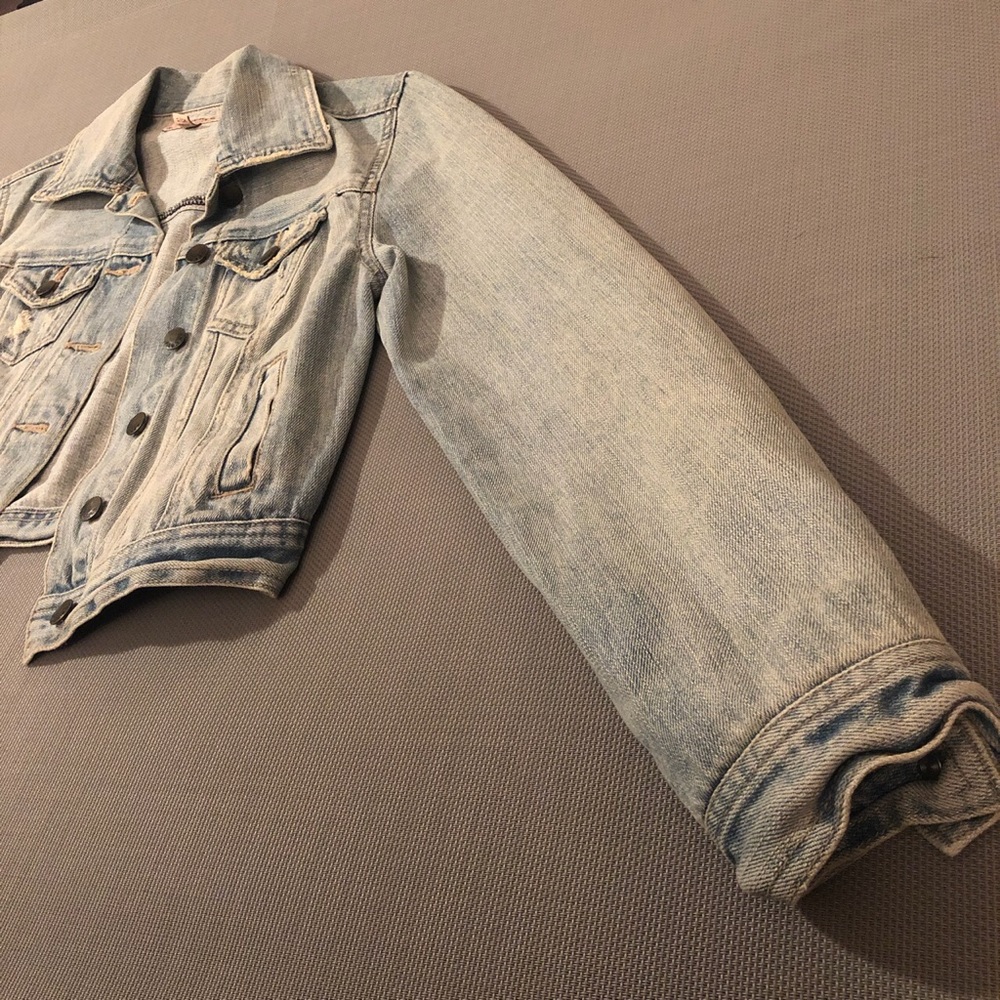 Jean jacket - Picture 2 of 4
